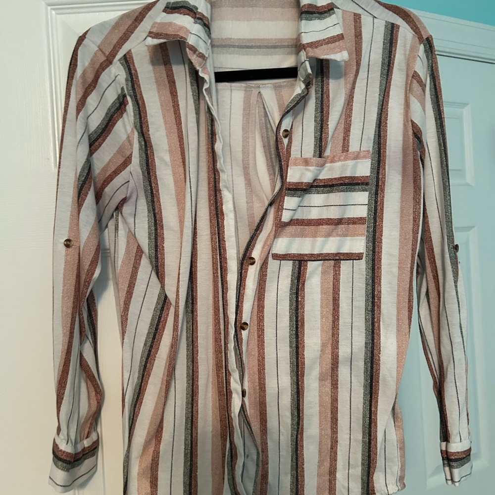 Soft, long sleeve button up shirt